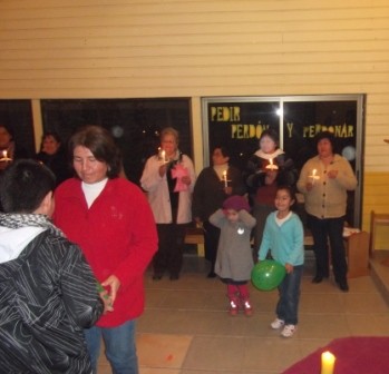 Celebración del Perdón / Patricia junto a su hijo Daniel ayudándole a romper con sus pecados!!